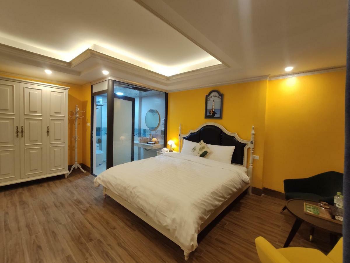 Bonjour Hotel *